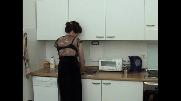 سكس امهات عاريه فى المطبخ – افلام نيك امهات